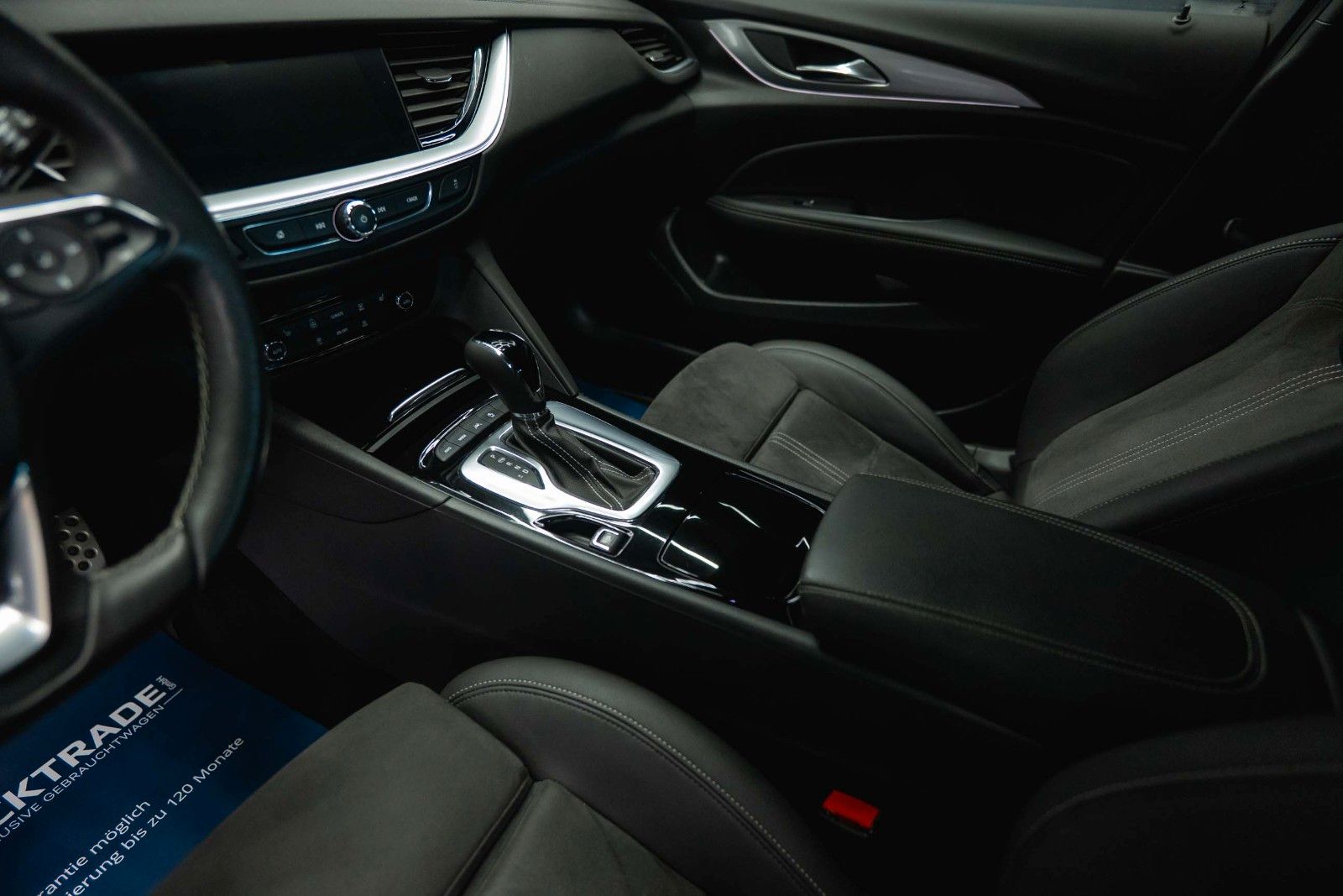Fahrzeugabbildung Opel Insignia B Sports Tourer GSi 4x4 *ACC*LED*1.Hand