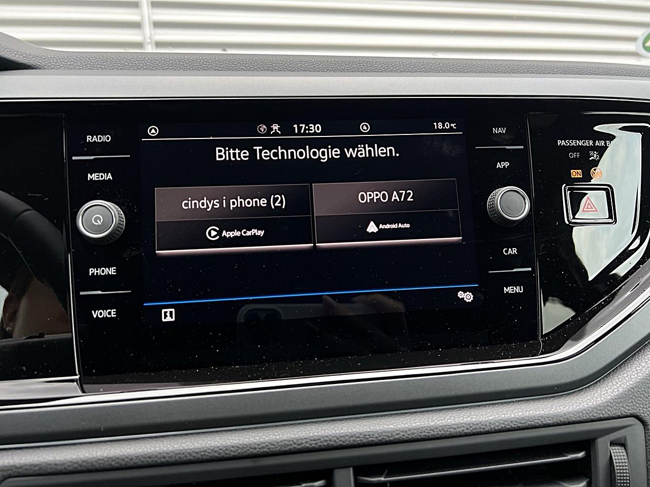 Fahrzeugabbildung Volkswagen Taigo R-line 1.0 TSI Tempomat LED Navi ACC