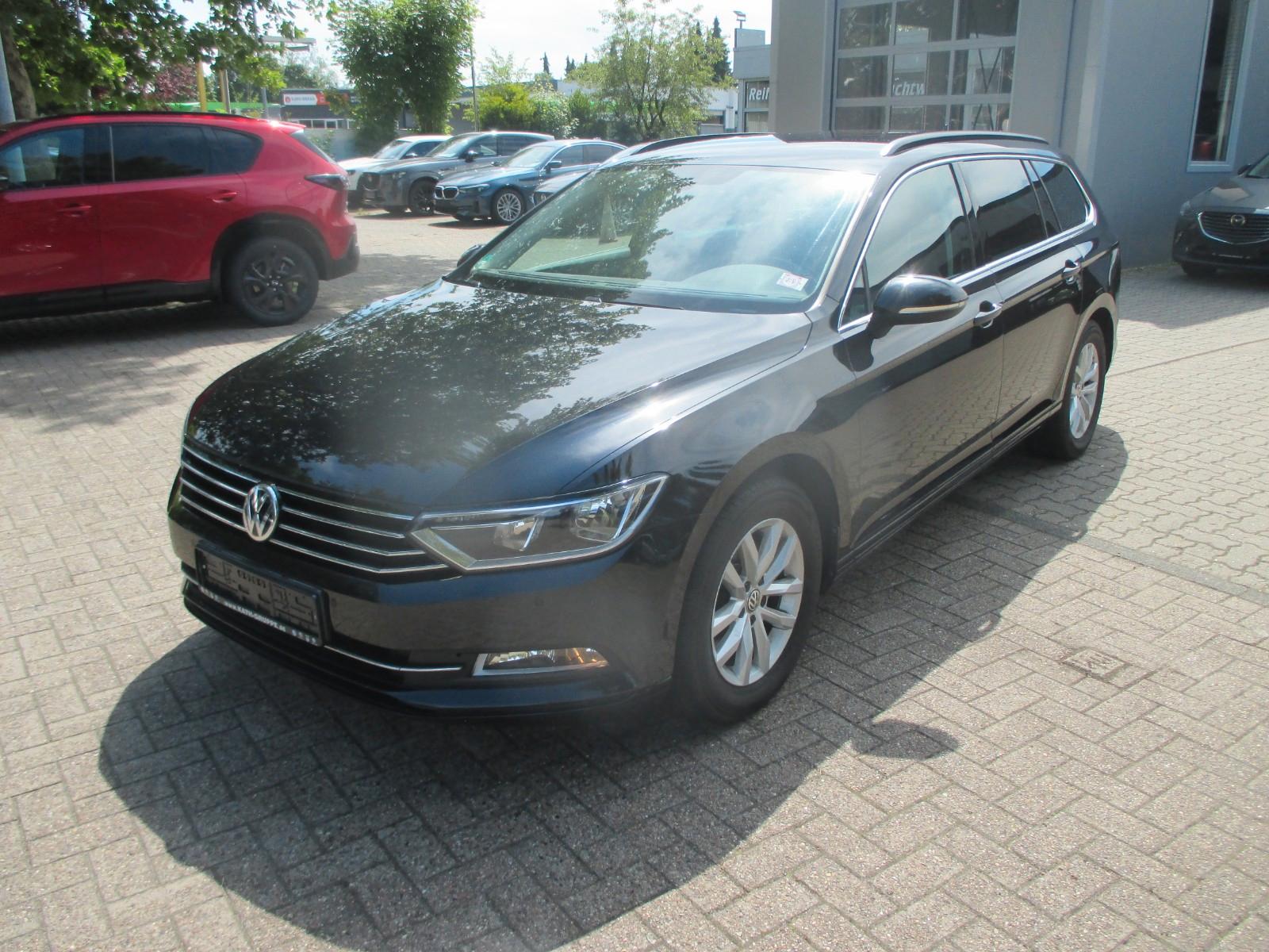 Volkswagen Passat Variant Comfortline +AHK+Navi