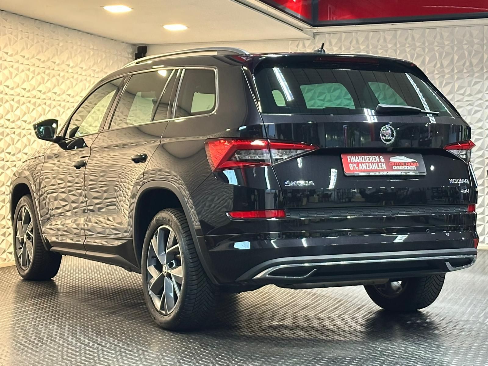 SKODA Kodiaq 2.0TSI SPORTLINE 4x4* LED#4xSHZ#FH#KEYLES - Image 5