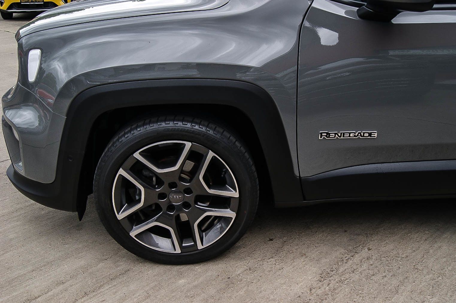 Fahrzeugabbildung Jeep Renegade 1.3 T-GDI Limited FWD KENWOOD PANORAMA