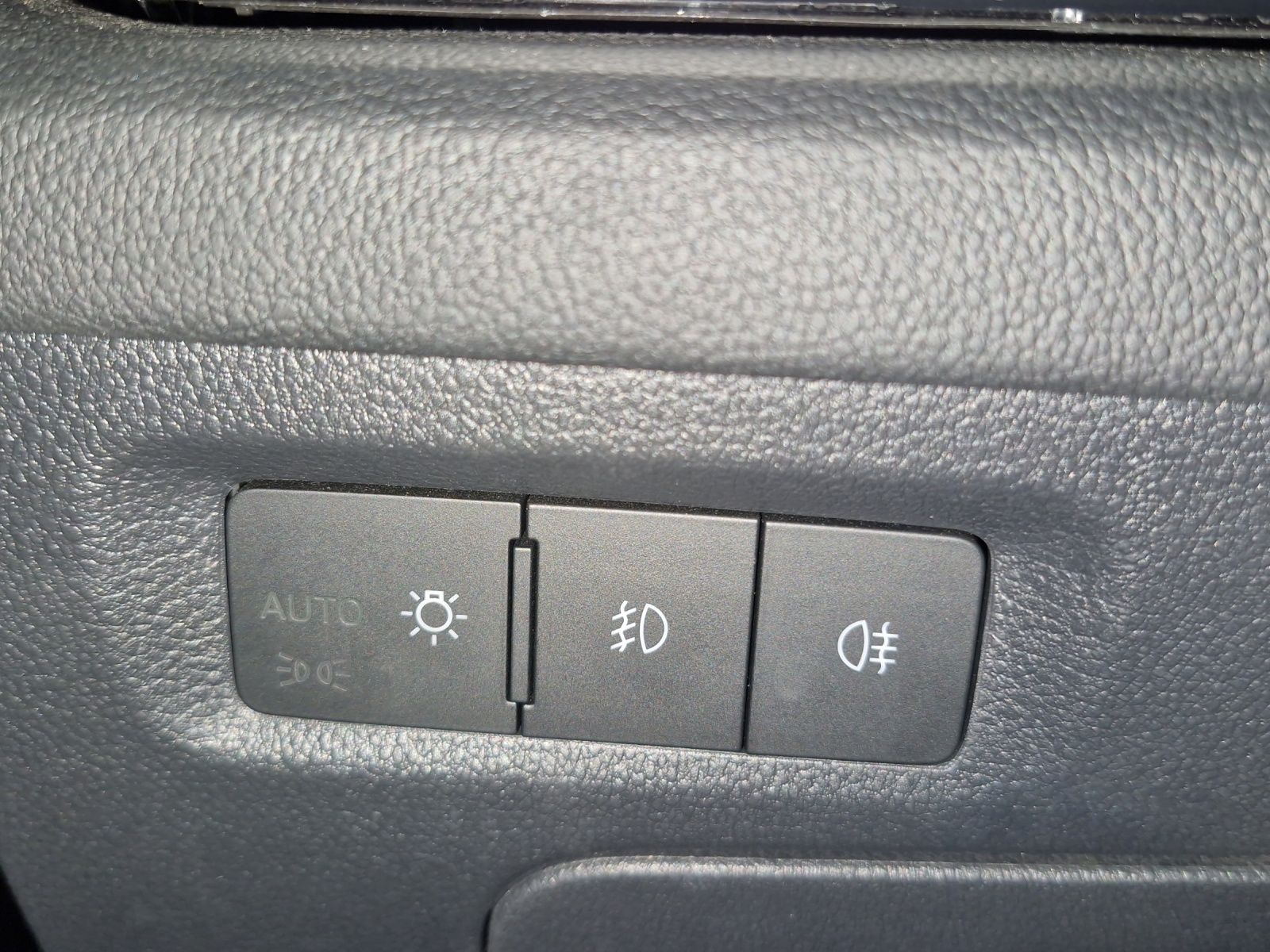 Fahrzeugabbildung SKODA Octavia Combi Ambition DSG ACC KLIMA LED