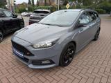 Ford Focus Turnier 2.0 l EcoBoost ST mit Leder-Sport - Ford Focus: Turnier Sport