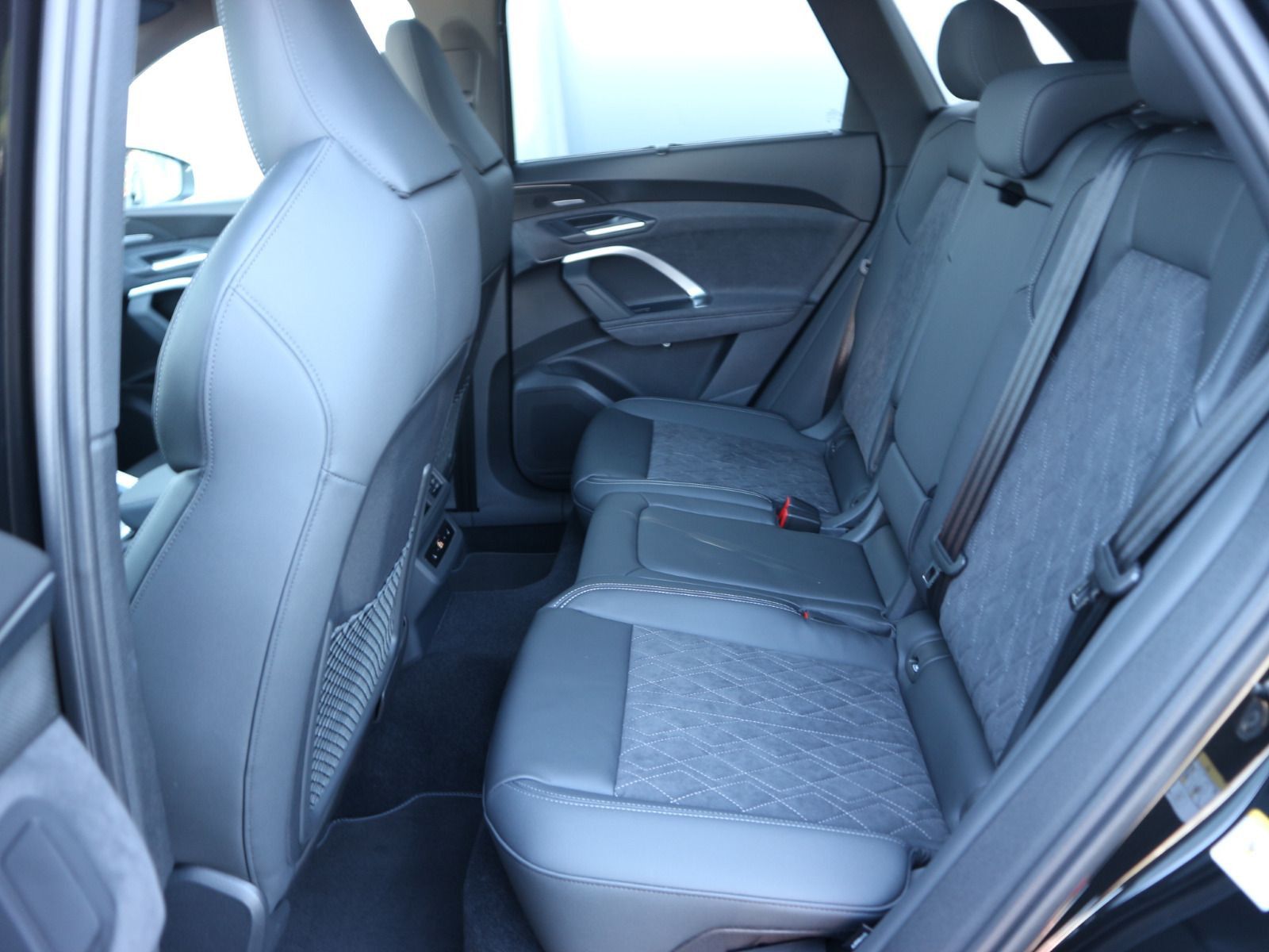 Audi SQ5 - Bild 14