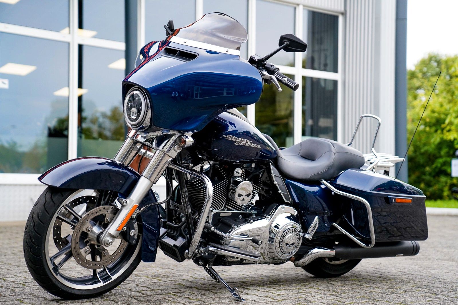 Fahrzeugabbildung Harley-Davidson FLHX Street Glide 103 cui - Jekill -