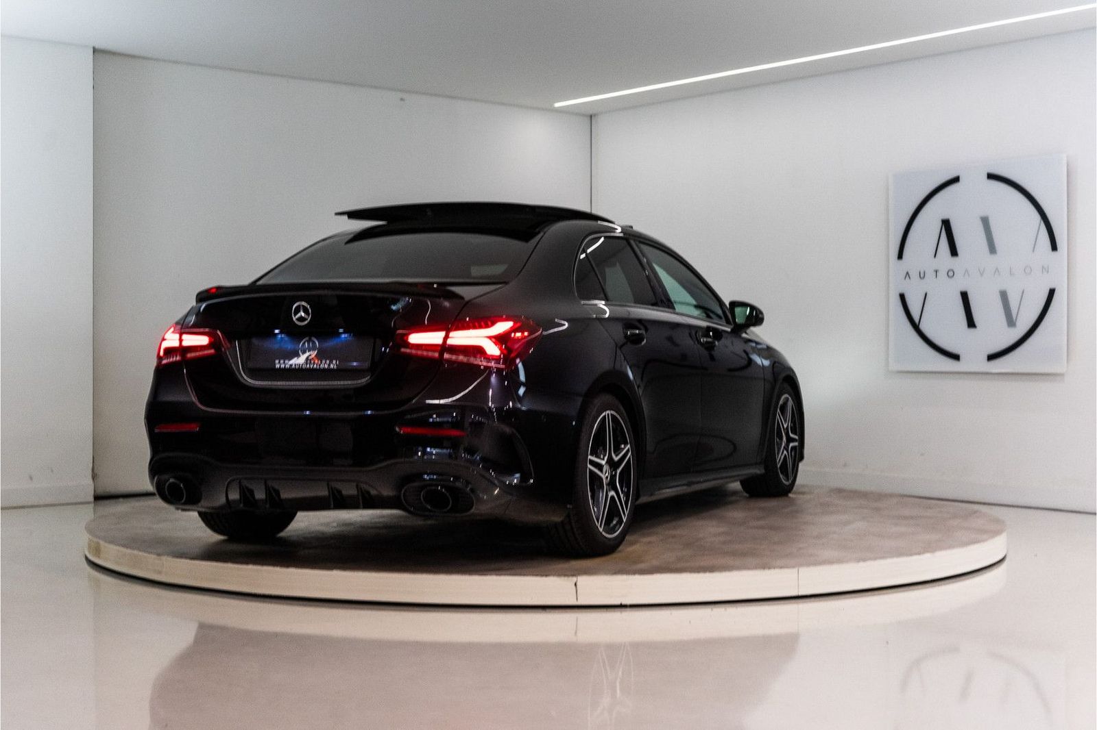 Mercedes-Benz A 180 Business Solution AMG 136PK | A35 Optiek | imagem 3