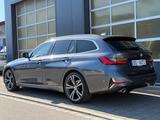 BMW 320 d xDrive LUXURY PANO AHK StdHzg. ACC Keyless - BMW 320: 320d Luxury