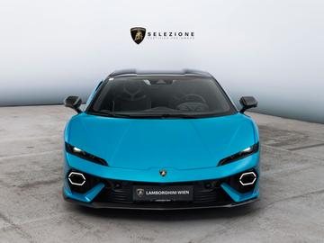 صورة 4 لـ 2025 Lamborghini TEMERARIO