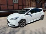 Ford Focus 2,0 EcoBoost ST Leder-Sport-Paket Bull-X - Ford Focus aus 2012: ST