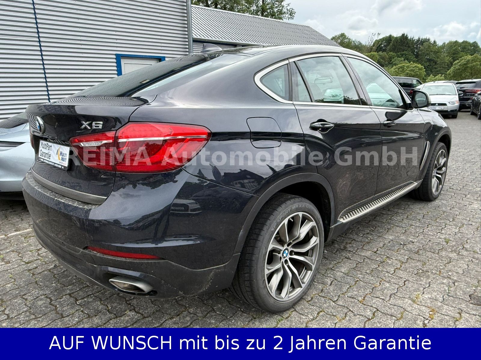 Fahrzeugabbildung BMW X6 xDrive 30 d Individual, H&K, Soft Clsoe