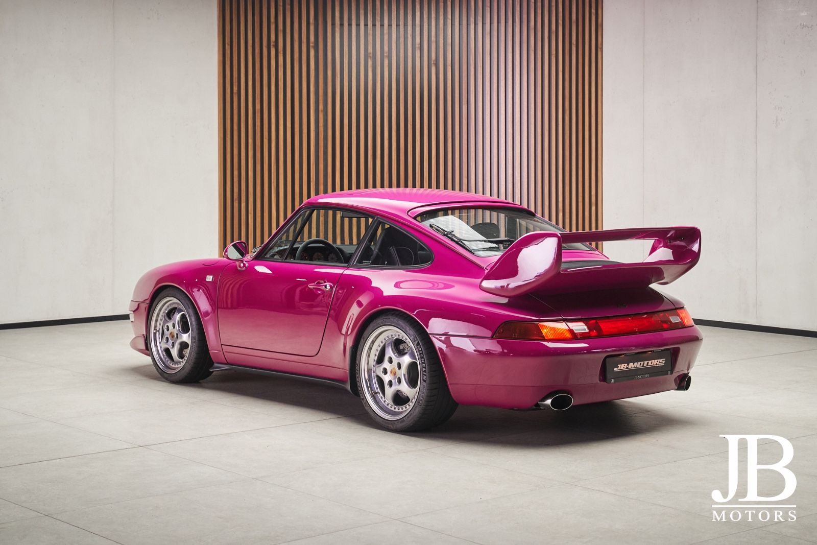 Fahrzeugabbildung Porsche 993 Carrera RS Optik Neuaufbau Recaro Carbon