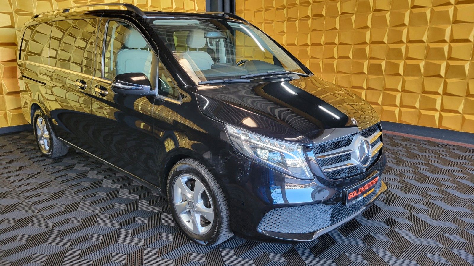 Mercedes-Benz V 300 lang 4MATIC 360° LED AHK BURMESTER AIRMATI foto 2