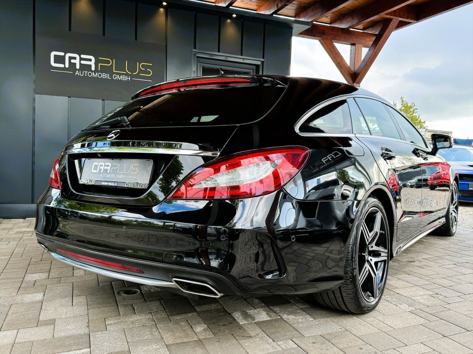 Fahrzeugabbildung Mercedes-Benz CLS 350 BlueTec Shooting Brake AMG-Line *LED*ACC