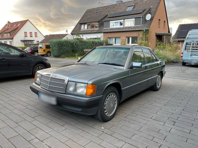 Mercedes-Benz Mercedes Benz W201 190d 2.5