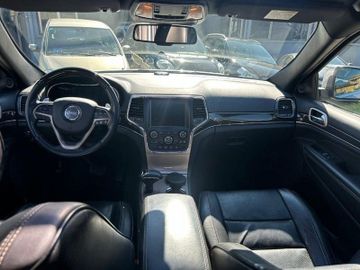 Jeep Grand Cherokee - 10