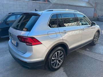 Volkswagen Tiguan - 6