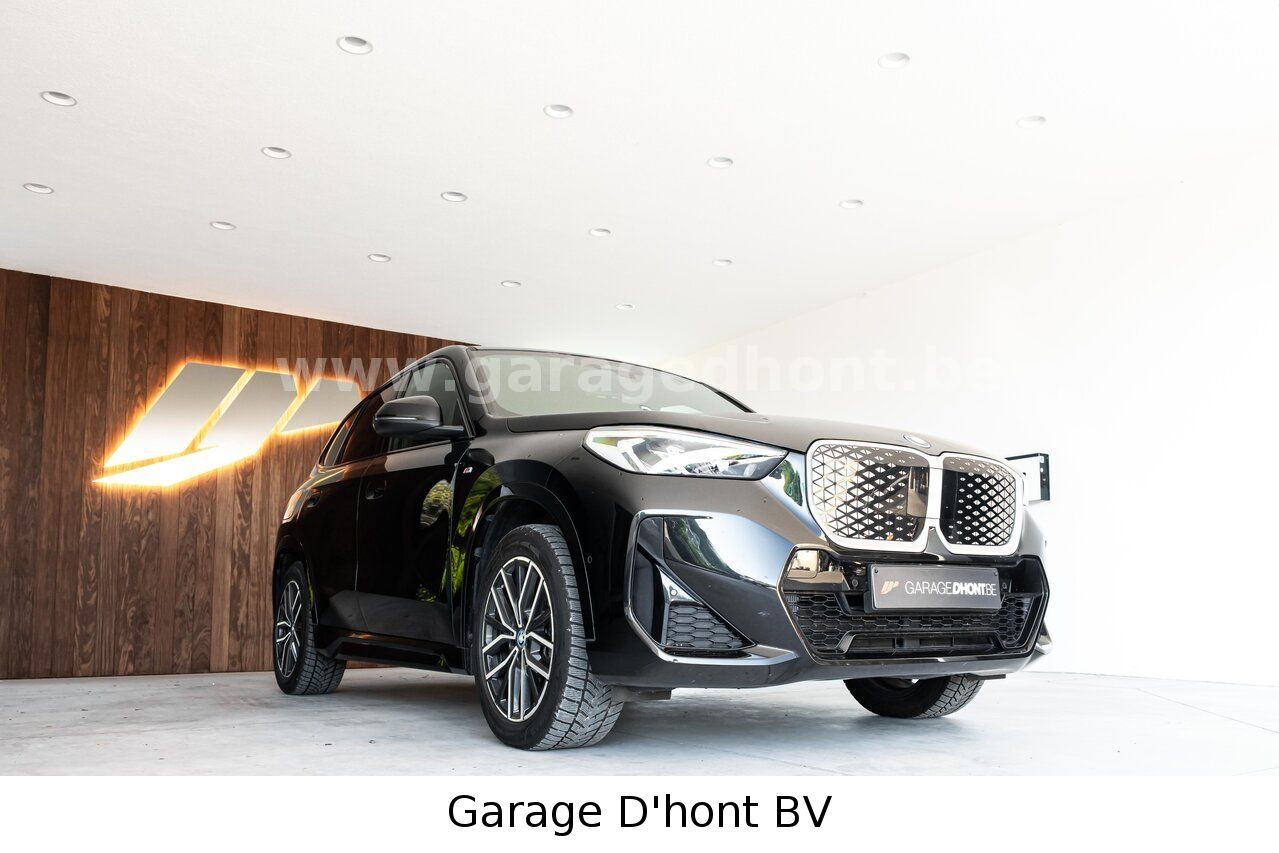 BMW iX1 xDrive 30e - M-pack imagem 2
