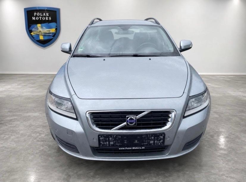 Volvo V50 Kombi 1.6 D Drive Kinetic*AHK*PDC*TÜV NEU*
