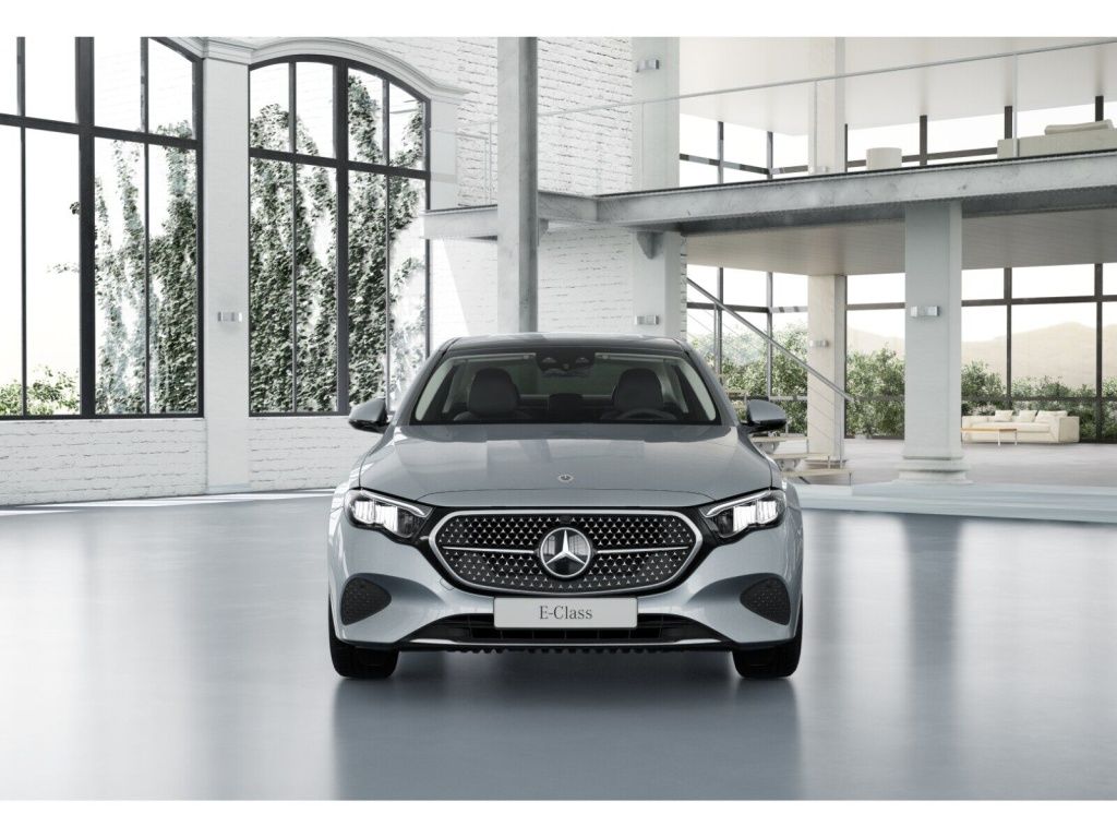 Mercedes-Benz E 220 d 4M AVANTGARDE AMBIENTE DISTRO MBUX NAVI foto 2