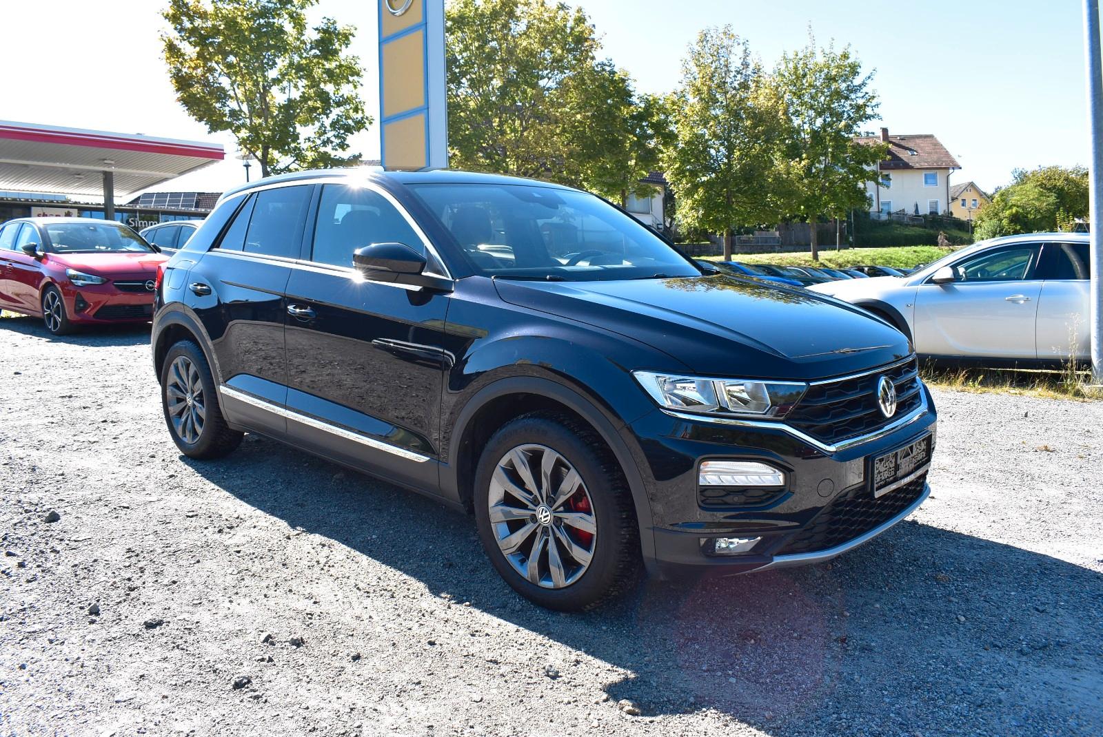 Volkswagen T-Roc Sport "Navi/Kamera/SHZ/AHK/PDC"