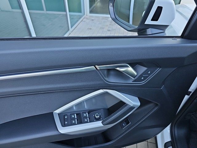 Audi Q3 Sportback 40 TFSI qu S line S-tr. LED Navi foto 21
