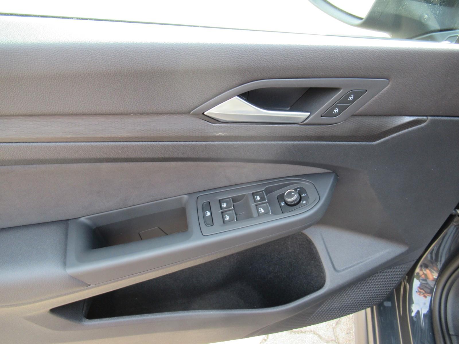 Volkswagen Golf VIII 2.0 Lim. GTI Navi PDC, миниатюра 10