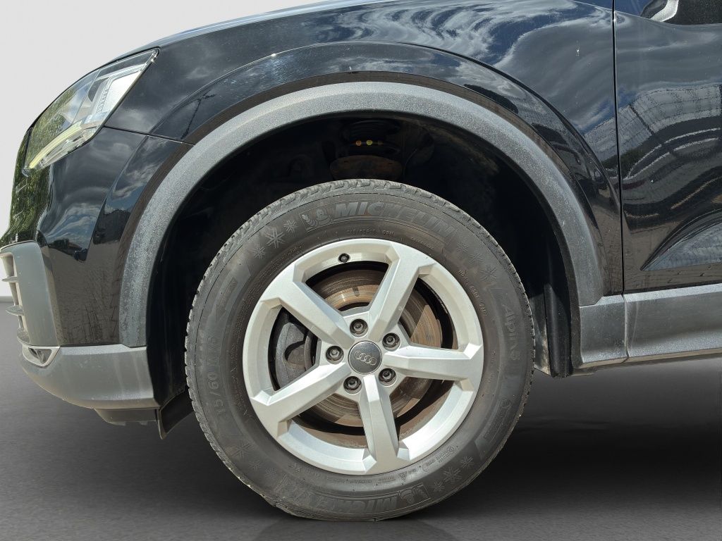 Fahrzeugabbildung Audi Q2 1.4 TFSI basis LED*PDC*2xKlima*AUT*KlimaA*LM