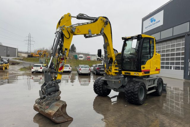 Liebherr 910 Compact Litronic Powertilt