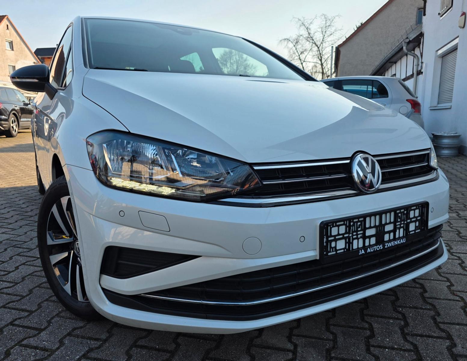 Volkswagen Golf Sportsvan VII IQ.DRIVE 1.0TSI,PDC,YouTube !