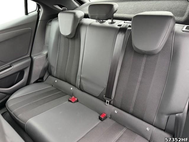 Fahrzeugabbildung Opel Mokka -e Elegance