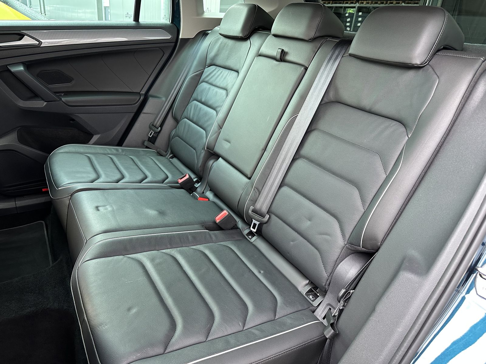 Fahrzeugabbildung Volkswagen Tiguan 2.0 TDI DSG Life 4Motion NAV+LED+ACC+AHK