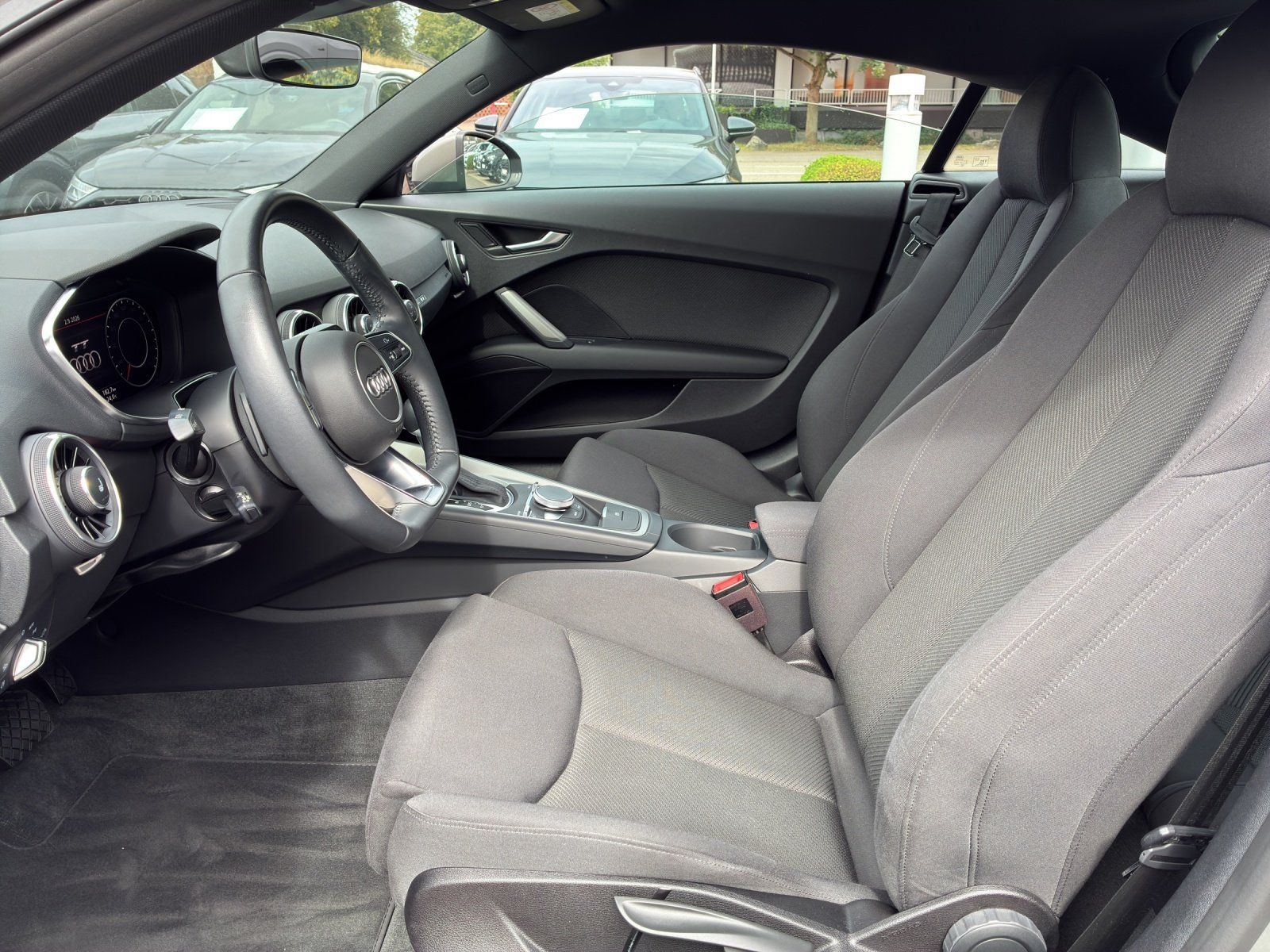 Fahrzeugabbildung Audi TT Coupe 40 TFSI Kamera,Navi,PDC,SHZ,Klimaaut.