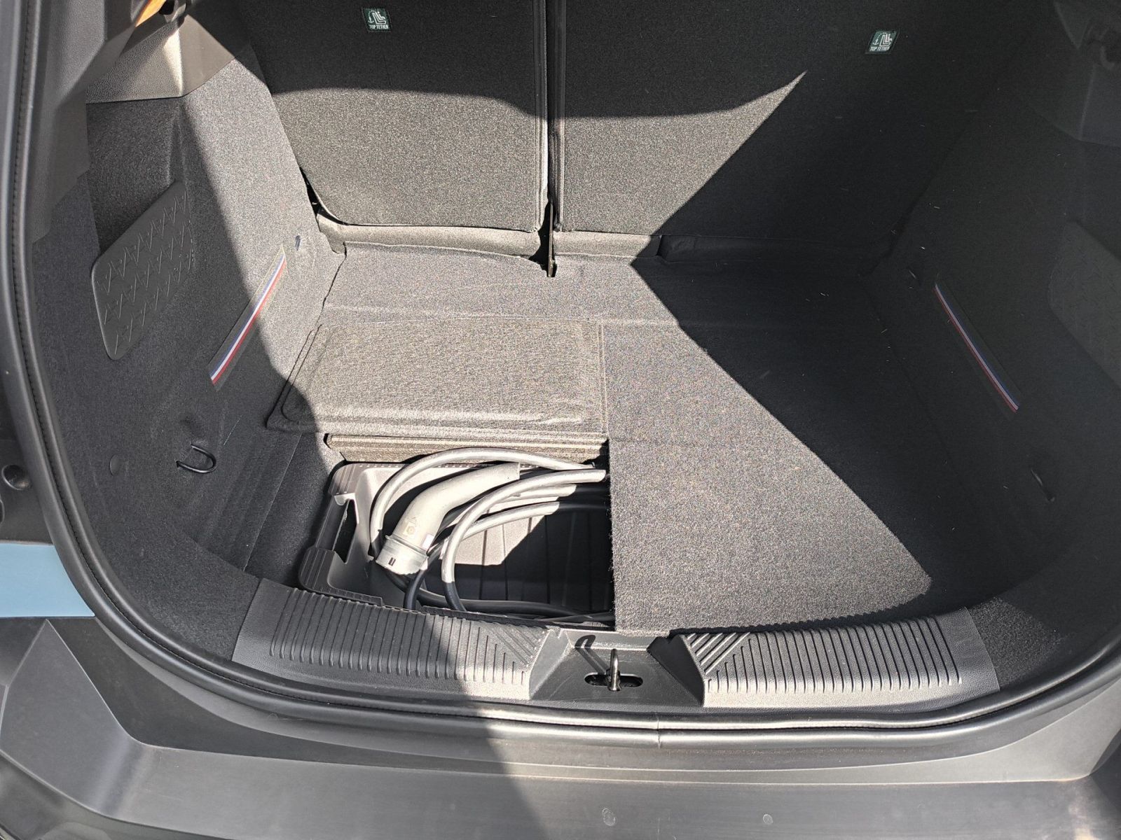 Fahrzeugabbildung Renault 4 E-Tech Techno 150 Comfort Range *NAVI*ALU*Ganz