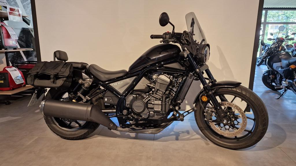 Honda CMX1100 Rebel DCT / Fußrasten für große Fahrer!