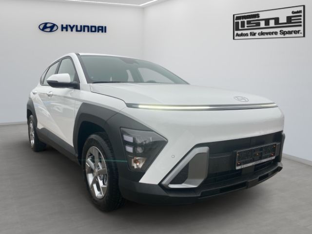 Fahrzeugabbildung Hyundai KONA Select Hybrid Funktionspaket Navi LED ACC A