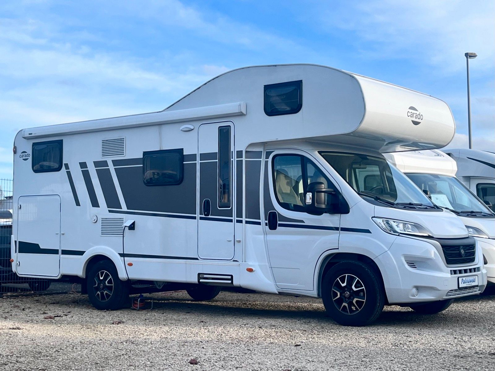 Fahrzeugabbildung Carado A-464 pro 2025 -Markise, Fahrradträger-