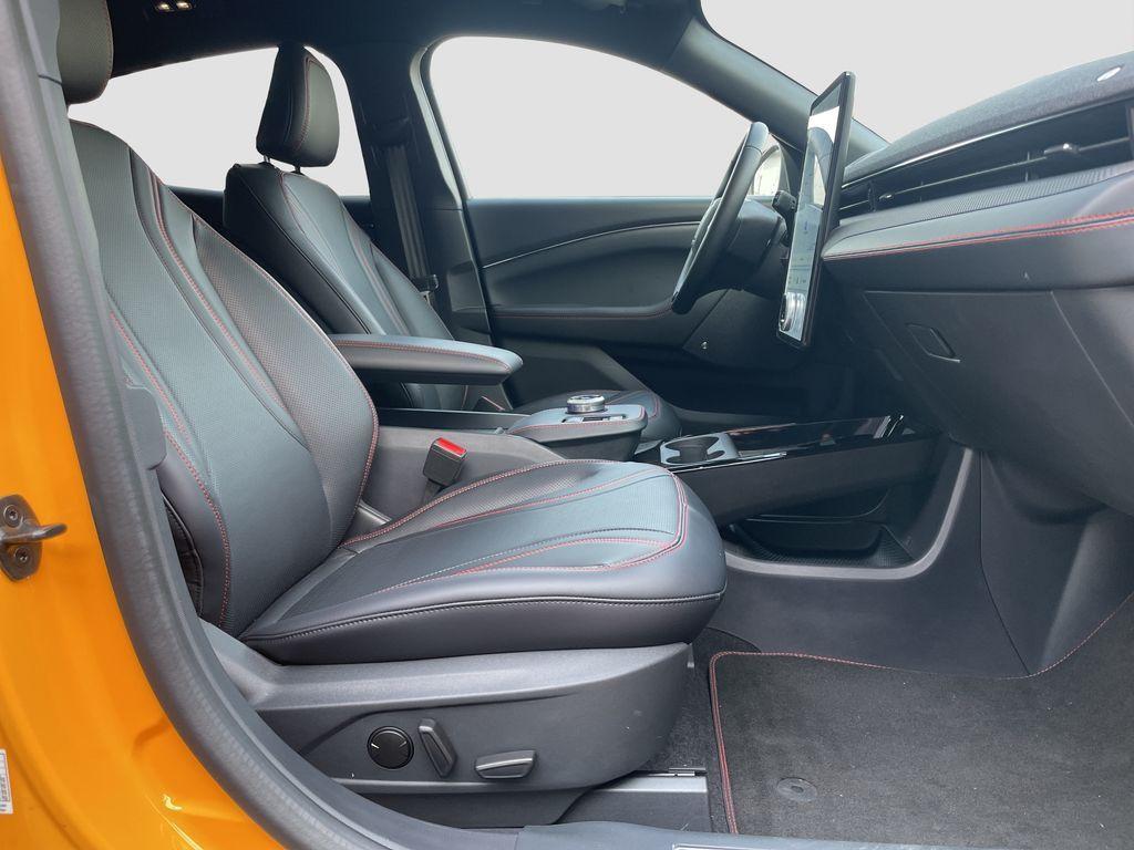 Ford Mustang Mach-E 75 kWh AWD Technologie-Paket 1