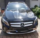 Mercedes-Benz GLA 180 Urban /  TÜV neu - Mercedes-Benz GLA 180: Privatanbieter