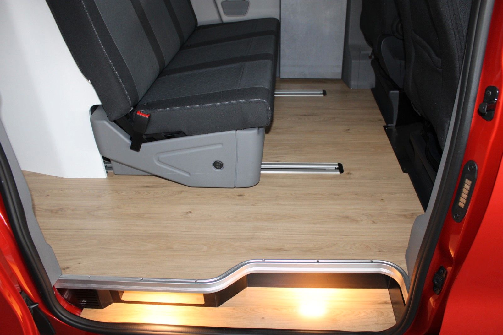 Fahrzeugabbildung Ford NUGGET L1 Titanium Aut. MARKISE + Aufstelldach