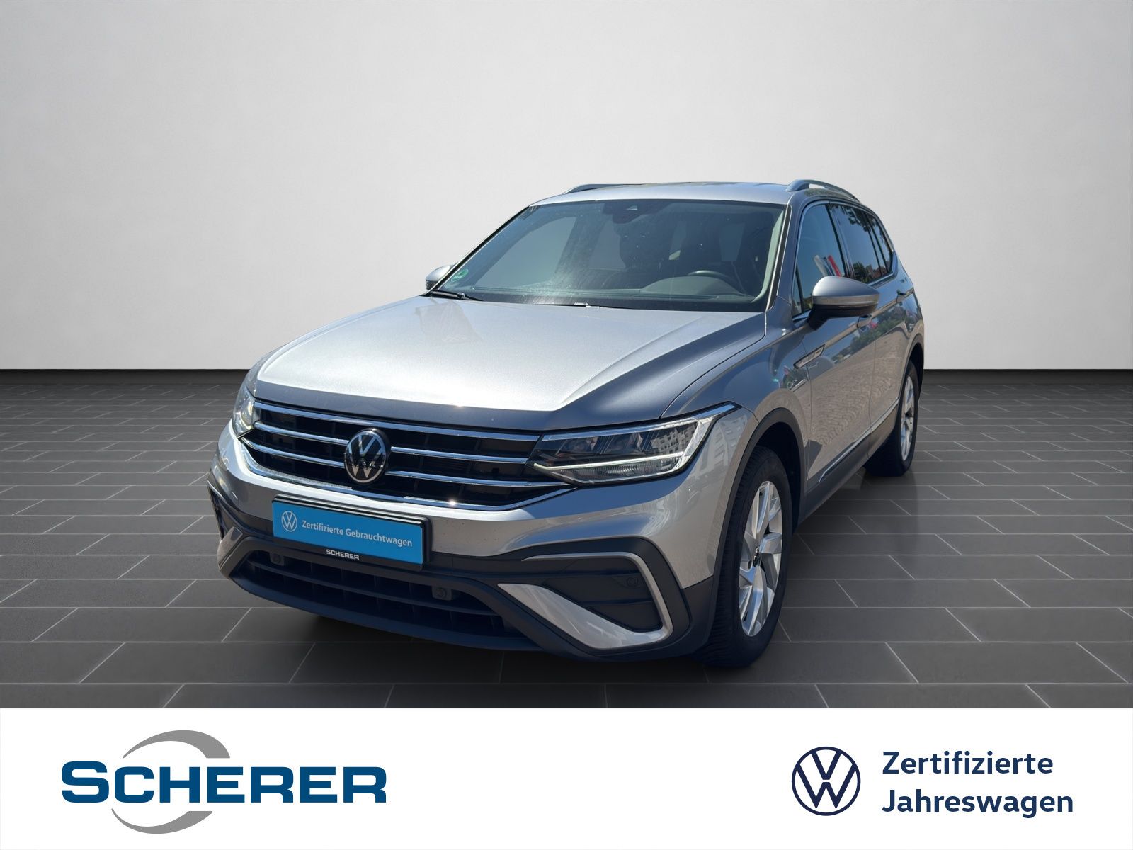 Volkswagen Tiguan Allspace LIFE 1.5 TSI DSG 7SITZER NAVI AH