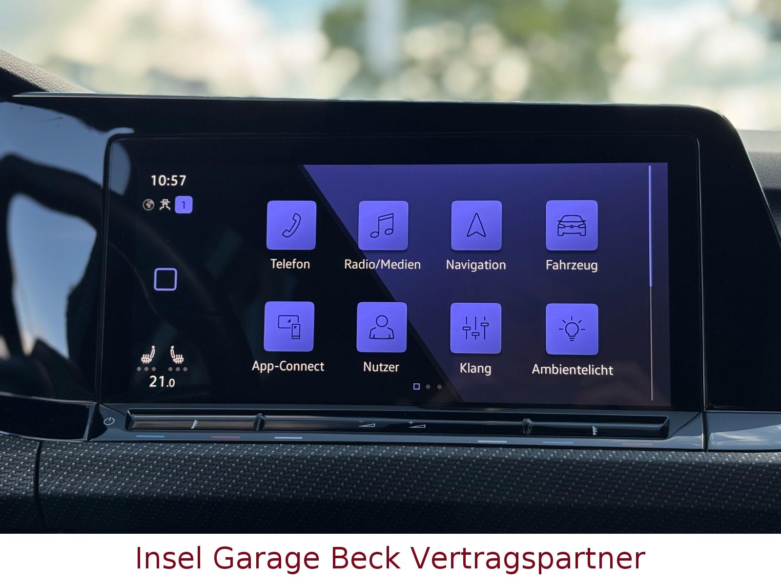 Volkswagen Golf VIII Variant R-Line|Carplay|LED|ACC|1.Hand