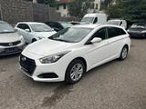 Hyundai i40 cw blue Classic - Hyundai i40: Classic