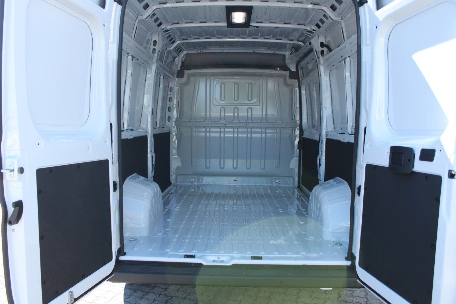 Fahrzeugabbildung Fiat Ducato KaWa L2H2 140 Full LED