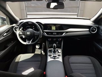 Alfa-Romeo Stelvio - 2