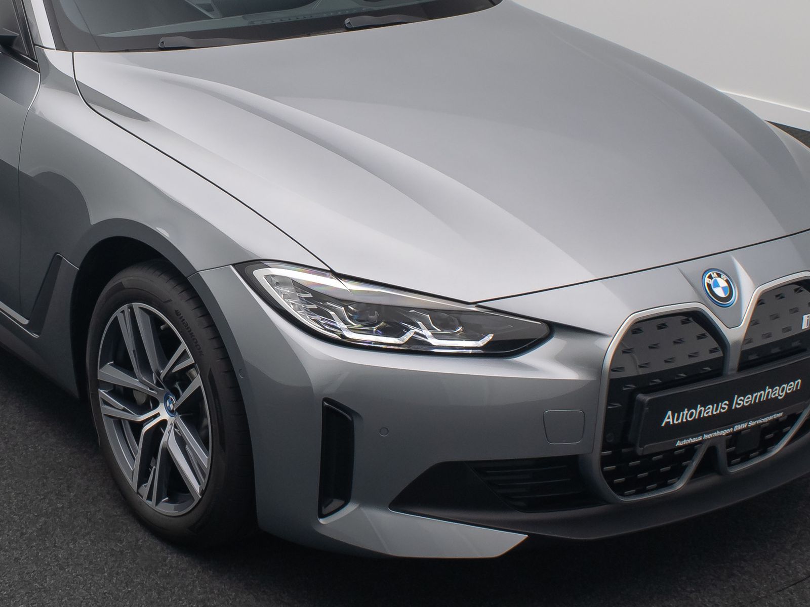 Fahrzeugabbildung BMW i4 eD40 Gran Coupé Kamera HUD DAB H/K Komfort