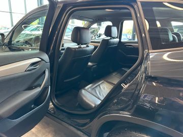 BMW X1 sDrive *TÜV0928*VOLL-LEDER*NAVI*PDC*2-ZONEN*