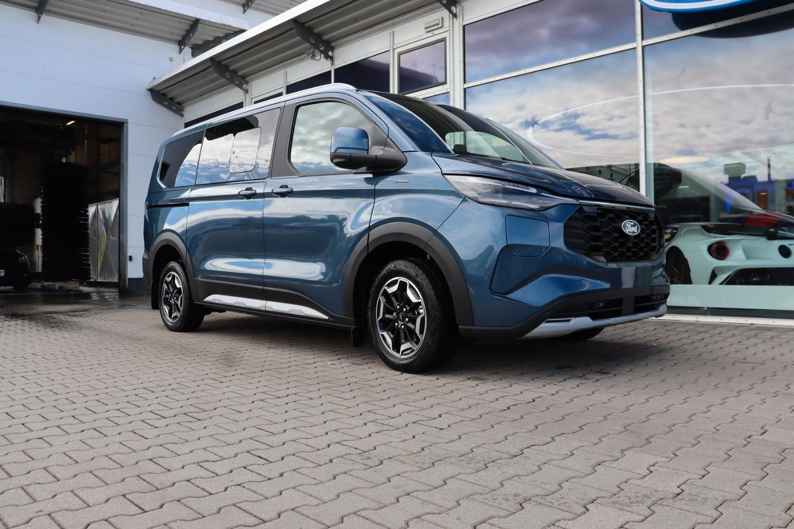 Ford Tourneo Custom Active PHEV 340/L1 0,0% FIN* AHK