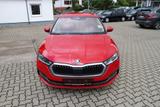 Skoda Octavia Combi Style 150PS TSI - AHK/Navi/FSH/... - Skoda Octavia: Ps