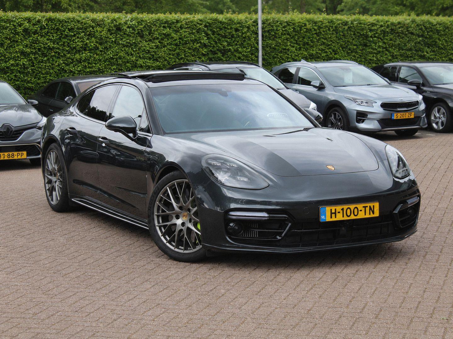 Porsche Panamera 4.0 Turbo S E-Hybrid / Panoramadak / 36