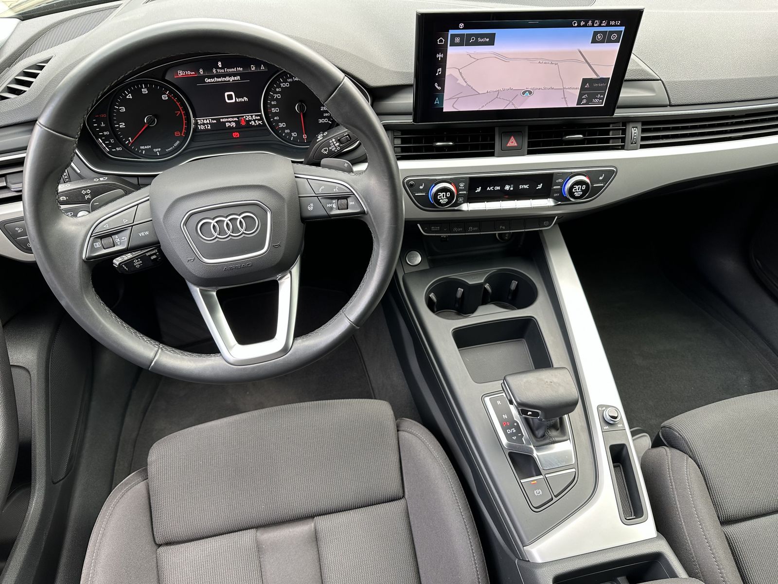 Fahrzeugabbildung Audi A4 Avant 40 TFSI Advanced NAV+LED+ACC+CARPLAY+PP